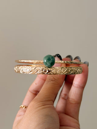 Round Patterned Jade Bangle