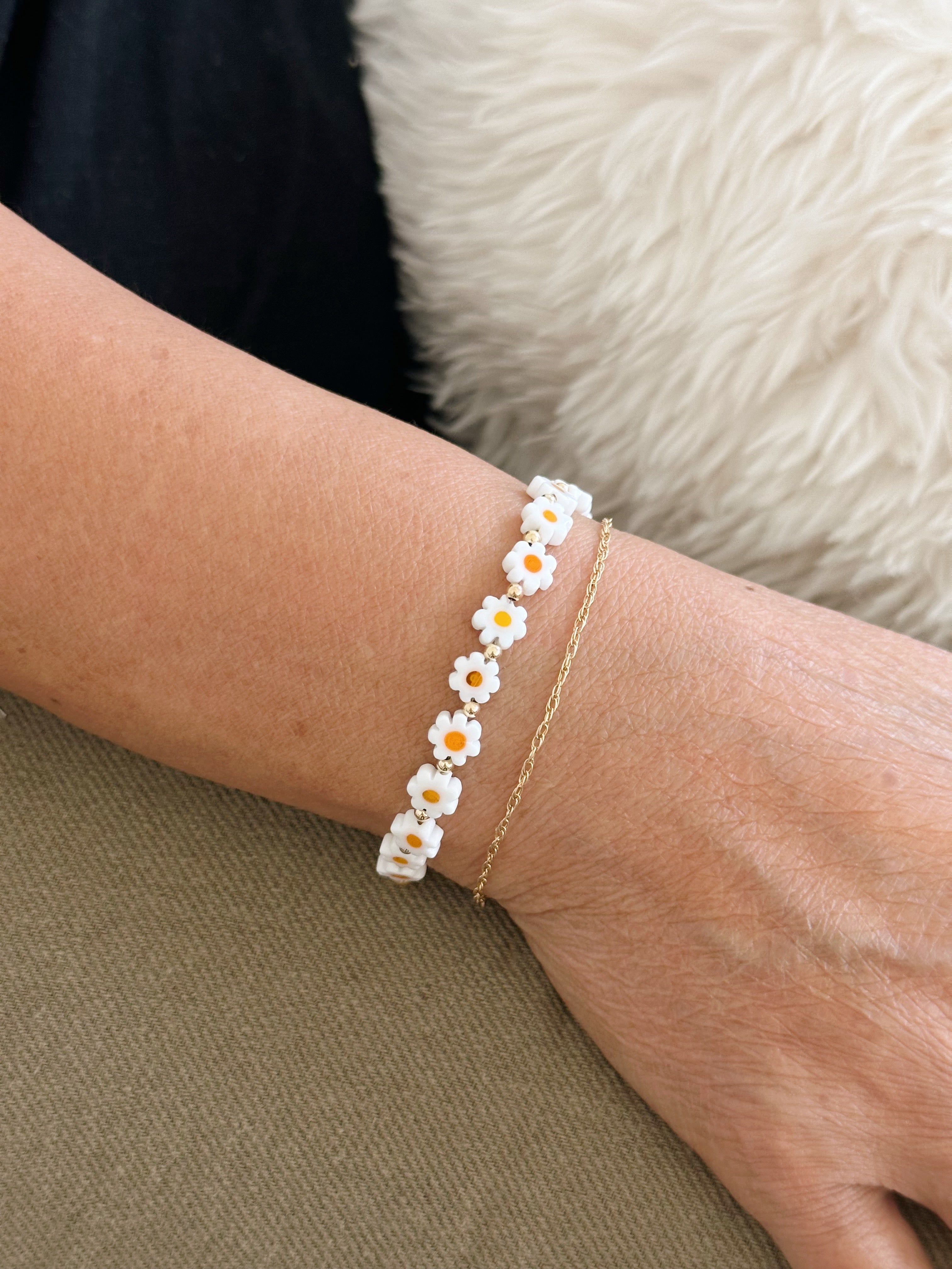 Beaded Daisy Chain · How To Bead A Woven Bead Bracelet · Jewelry on Cut Out  + Keep