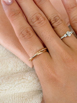 Intertwined Ring