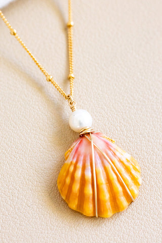 Sunrise Shell & Round Pearl Boxy Beam Necklace