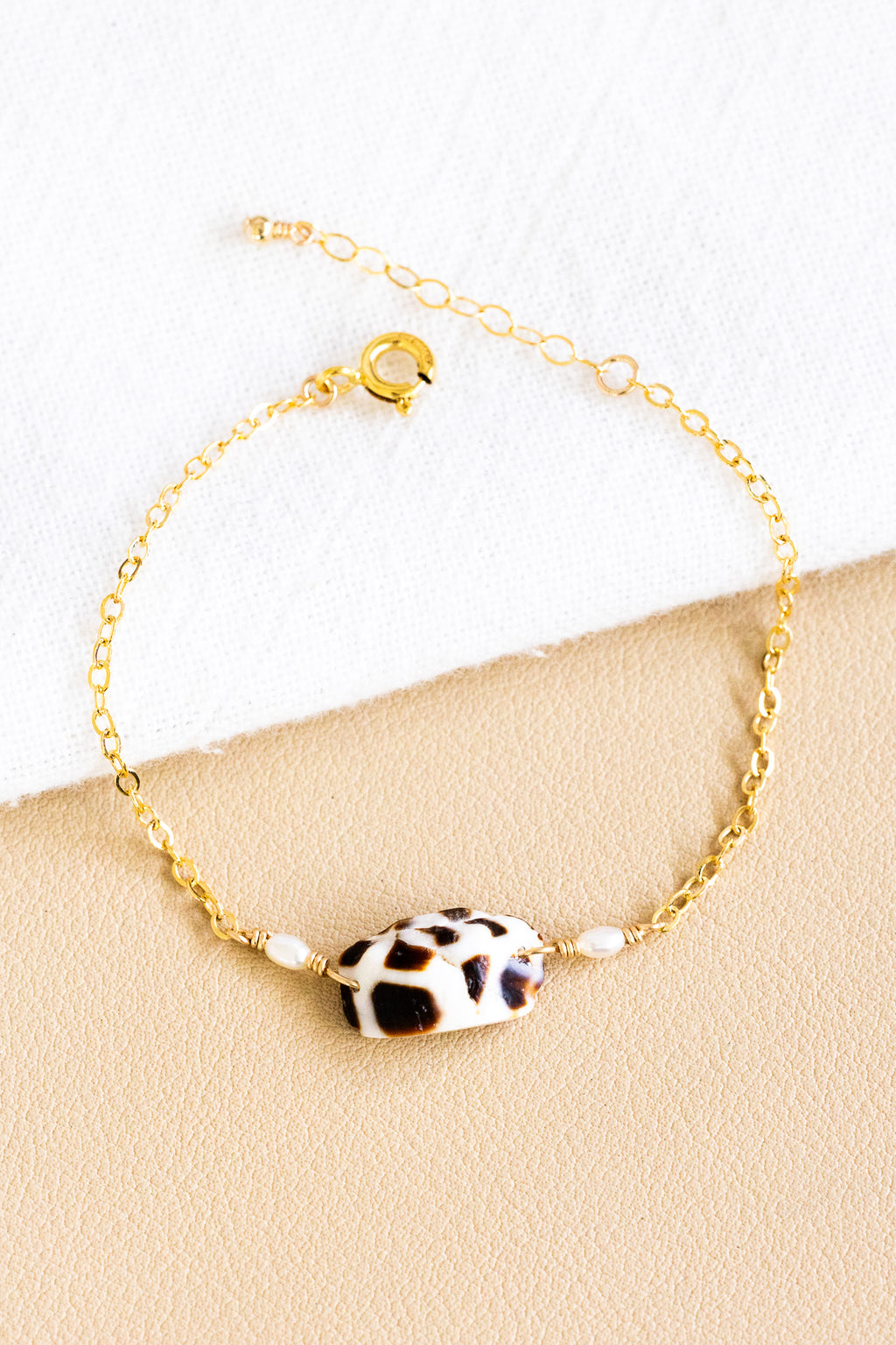 Hebrew Shell Fragment & Mini Rice Pearl Bracelet – Laine Honolulu