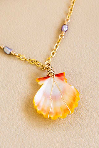 Sunrise Shell & Dark Pink Pearls Necklace