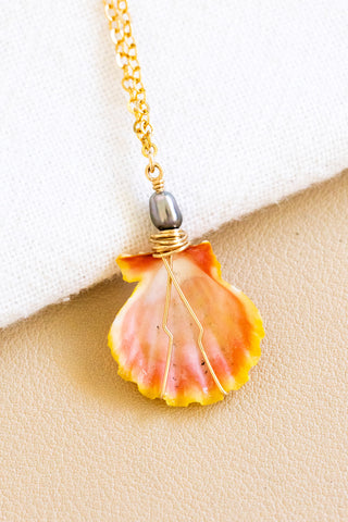 Mini Sunrise Shell & Keshi Tahitian Pearl Necklace
