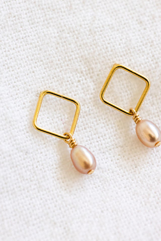 Pink Pearl Lily Studs