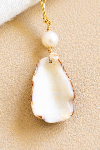 Round Pearl & Cat Cone Fragment Necklace