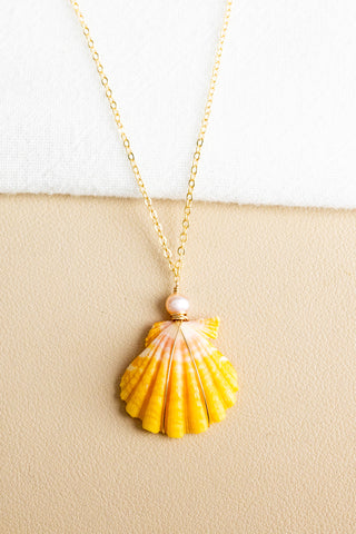 Flat Pink Pearl Sunrise Shell Necklace