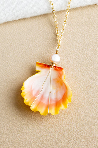 Flat Pink Pearl Sunrise Shell Necklace