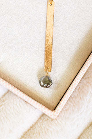 Hammered Bar Pendant & Keshi Tahitian Pearl Necklace