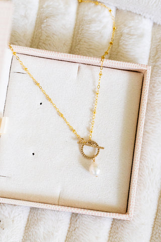 Large Pearl Knot Beam Necklace