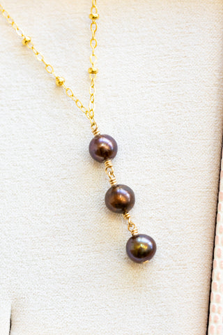 Triple Round Chocolate Pearl Beam Necklace