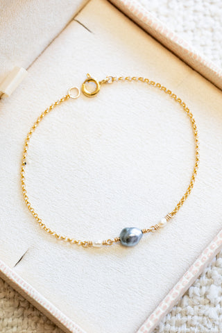 Mini Rice Pearl & Boxy Keshi Tahitian Pearl Mini Rolo Bracelet