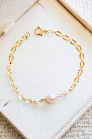 Mini Round Pearl & Large Pink Baroque Pearl Flat Starburst Bracelet