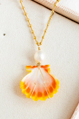 Round Pearl Sunrise Shell Mini Anela Necklace