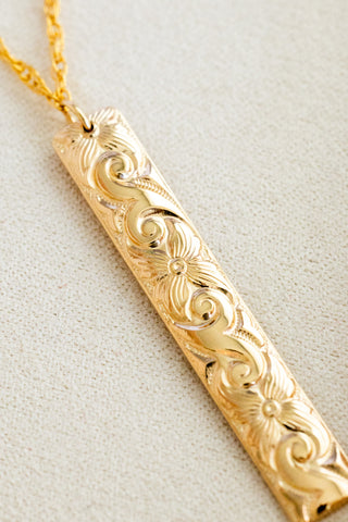 Blooming Bar Mona Necklace