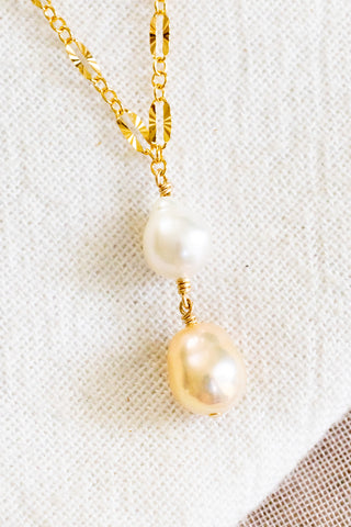 White & Peach Baroque Edison Pearl Textured Princess Lariat Necklace