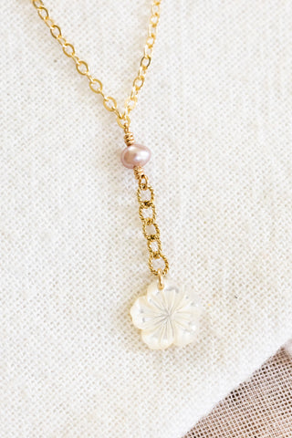 Mini Mauve Pearl Twisted Link MOP Hibiscus Necklace