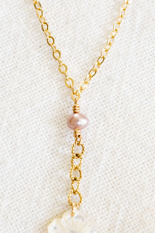 Mini Mauve Pearl Twisted Link MOP Hibiscus Necklace