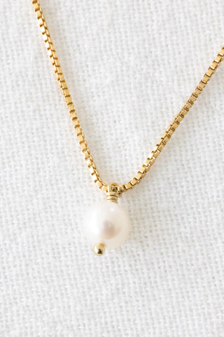 Round Freshwater Pearl Box Necklace