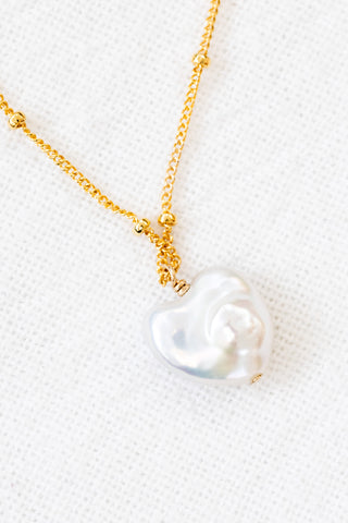 Heart Pearl Boxy Beam Necklace